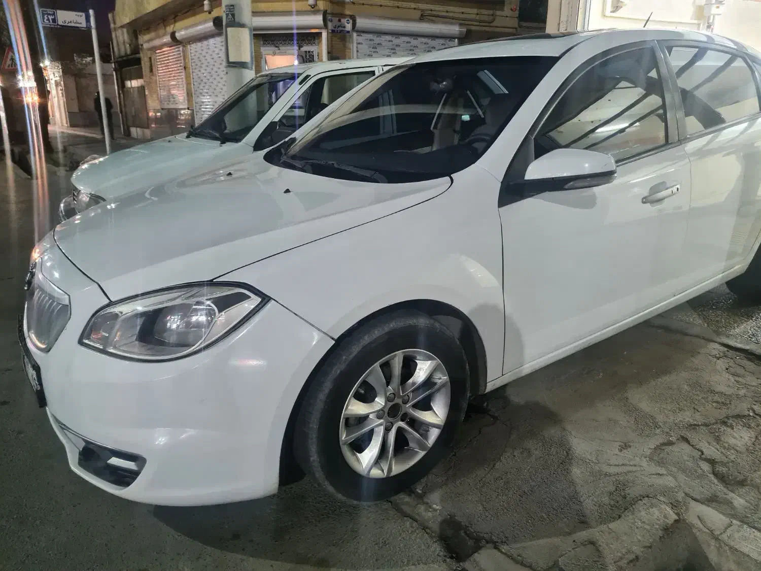 برلیانس95|خودرو سواری و وانت|یزد, |دیوار