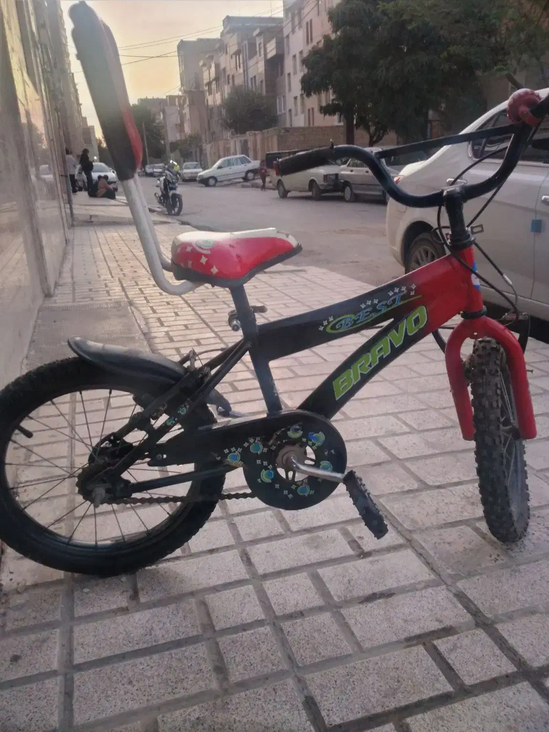 دوچرخه سایز ۲۸ و ۱۶|دوچرخه، اسکیت، اسکوتر|تهران, نعمتآباد|دیوار