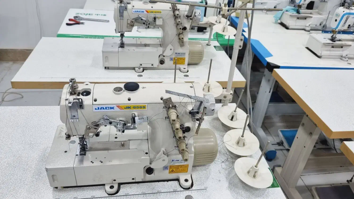 سردوز ۴نخ صنعتی جک|چرخ خیاطی و ریسندگی|گالیکش, |دیوار