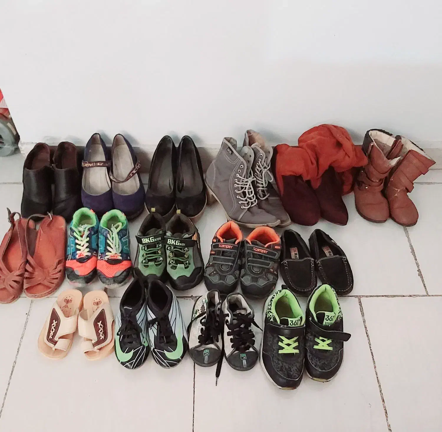 کتونی وبوت|کفش و لباس بچه|کرمانشاه, |دیوار