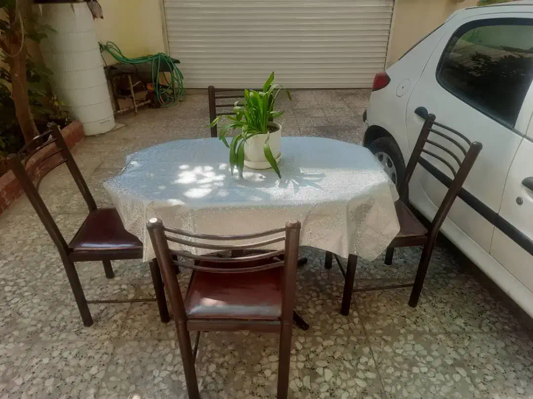 ناهارخوری چهار نفره|میز و صندلی غذاخوری|شیراز, کاراندیش|دیوار