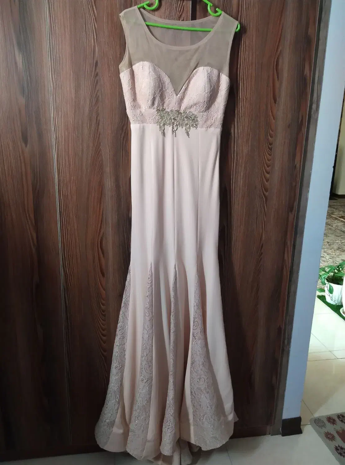 مجلسی|لباس|شاهینشهر, شهرک میلاد|دیوار