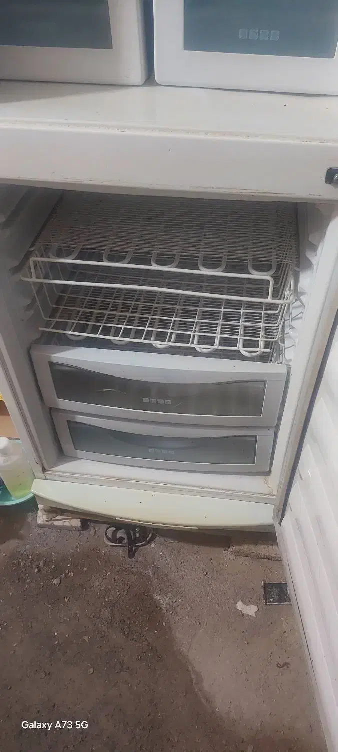 با سلام یخچال سالم دودرب بدون هیچ عیبی|یخچال و فریزر|آران و بیدگل, |دیوار