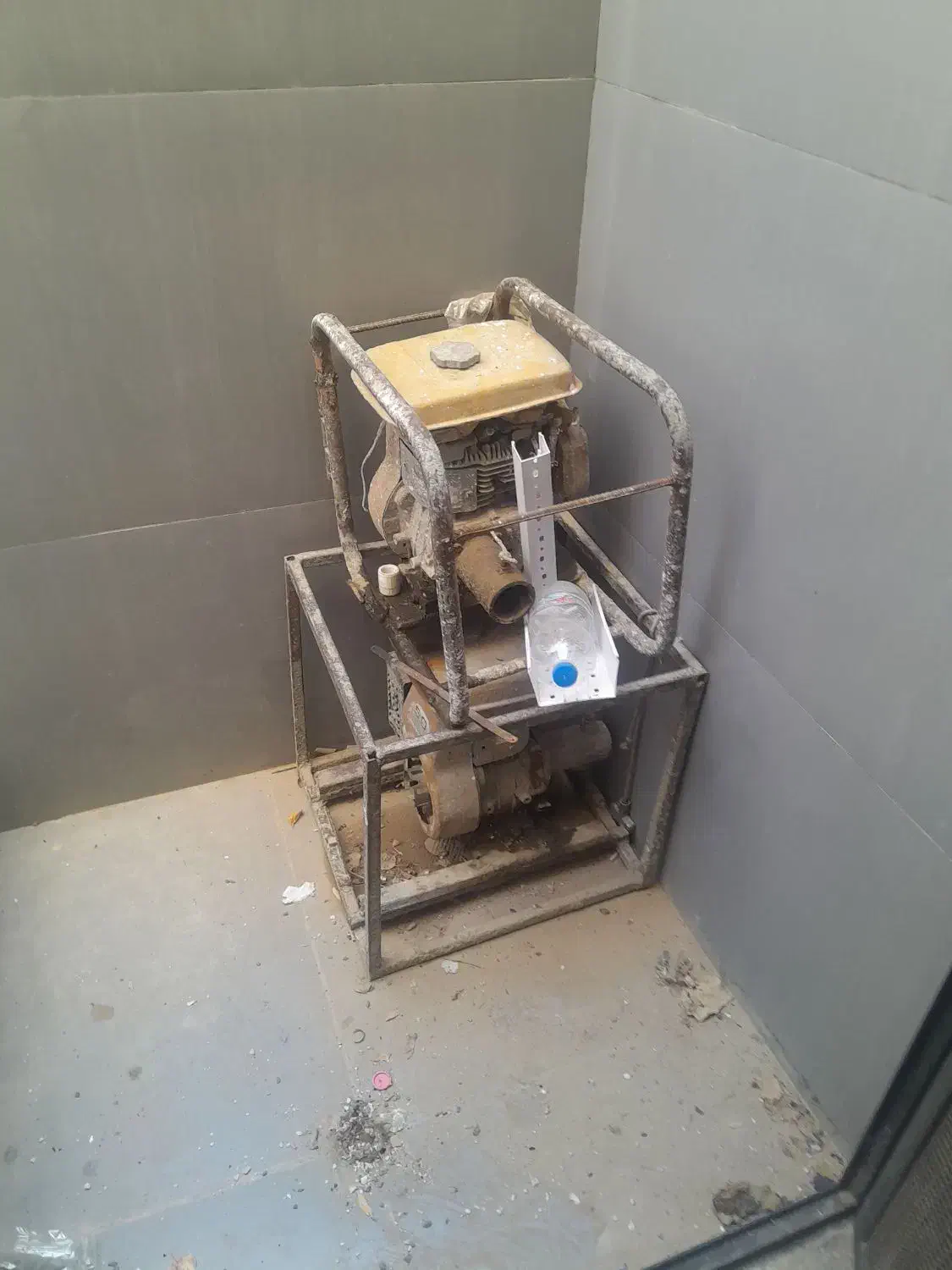 ویبراتور بنزینی و برقی|ماشینآلات صنعتی|هشتگرد, شهرک اقدسیه|دیوار