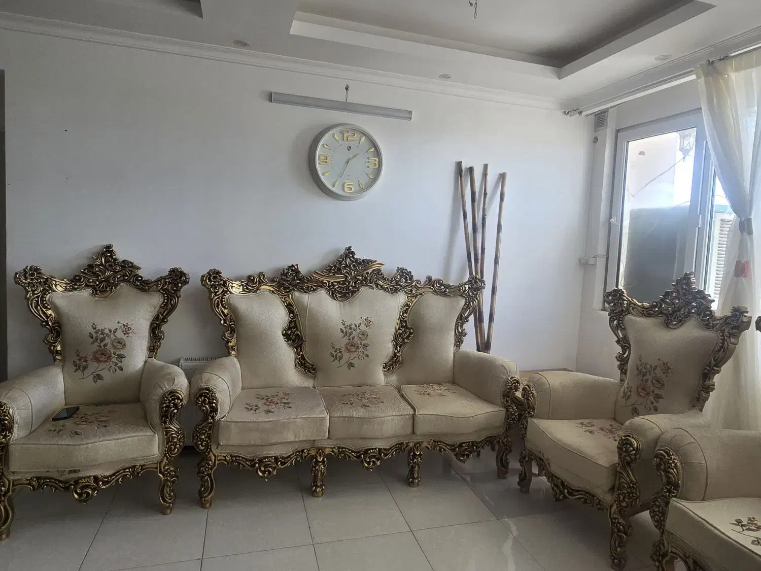 مبل سلطنتی|مبلمان خانگی و میز عسلی|اشتهارد, |دیوار