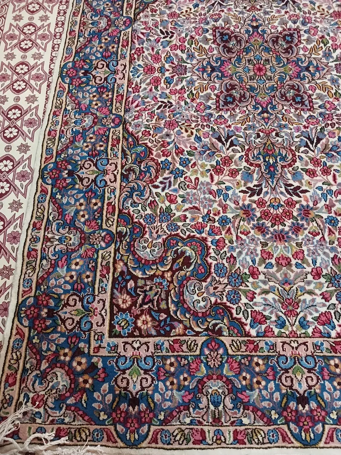 قالی دستباف کرمانی راوری|فرش|کرمان, |دیوار