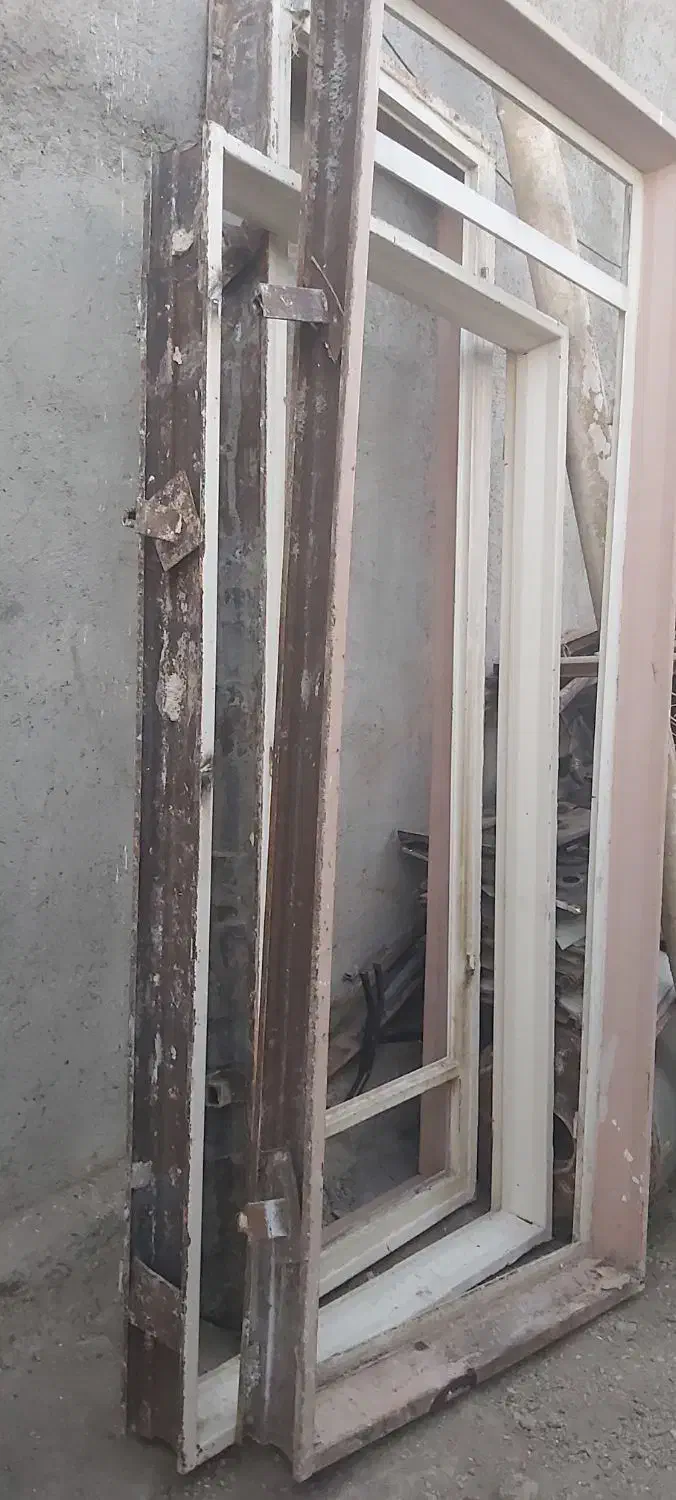 در و پنجره تمیز فروشی بدون پوسیدگی|مصالح و تجهیزات ساختمان|کبودرآهنگ, |دیوار