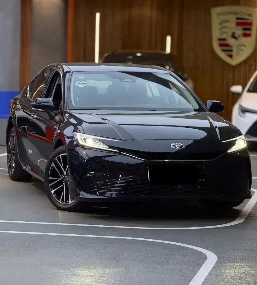تویوتا کمری هیبرید ۲۰۲۵ مشکی|خودرو سواری و وانت|تهران, جردن|دیوار