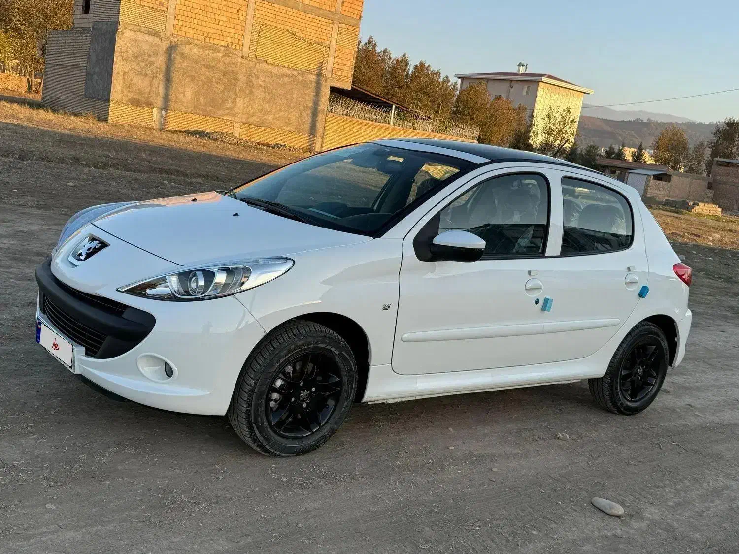 سلام 207سقف شیشه خشک پانا ارتقا یافته|خودرو سواری و وانت|گنبد کاووس, |دیوار