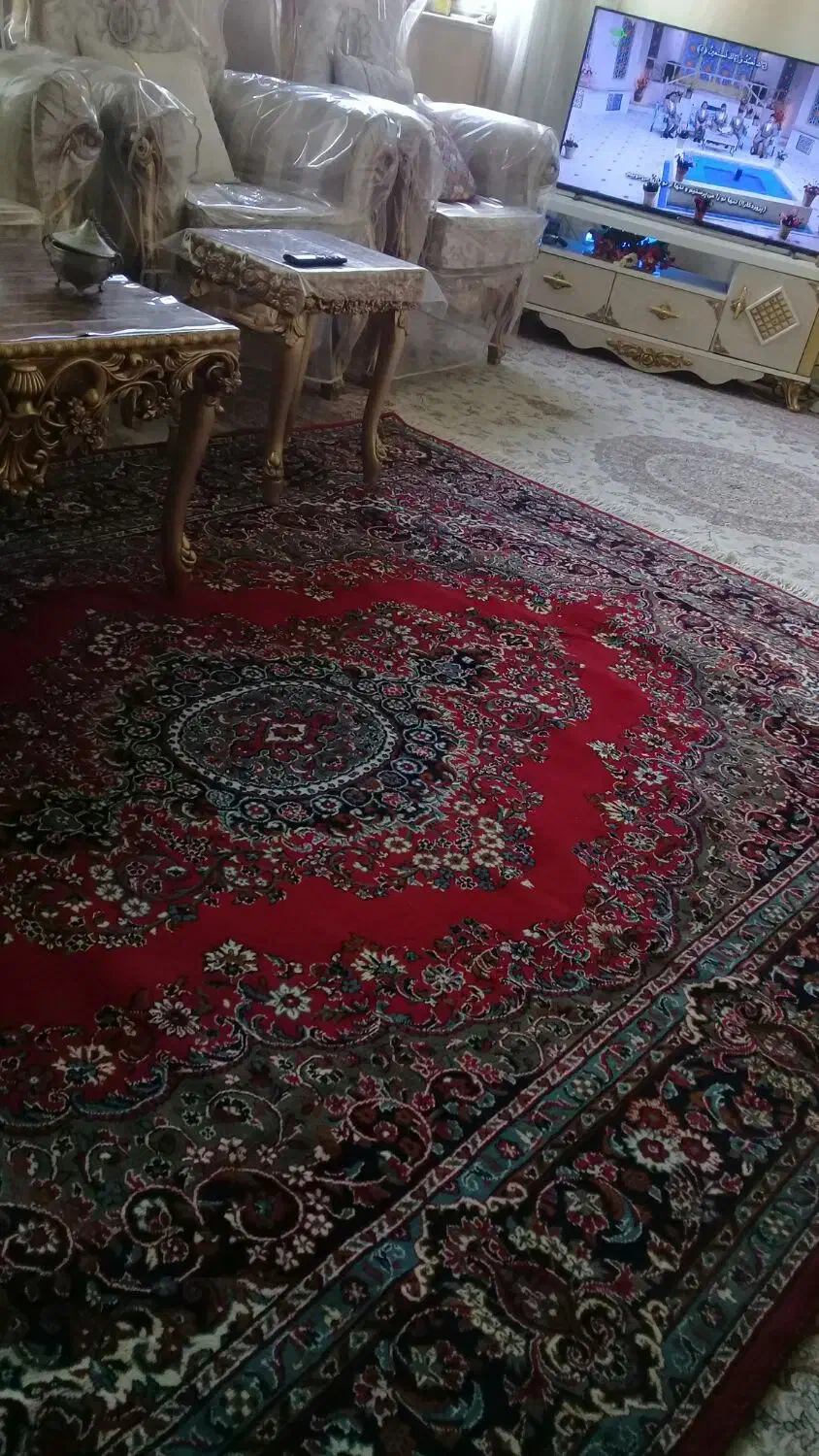 دو تخته فرش ۶ متری قرمز رنگ|فرش|همدان, |دیوار