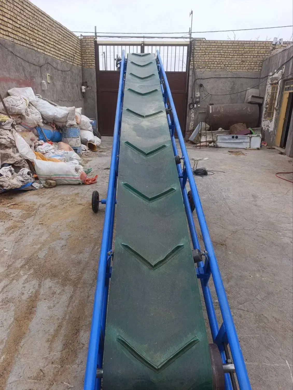 نوار نقاله|ماشین‌آلات صنعتی|رامند, |دیوار