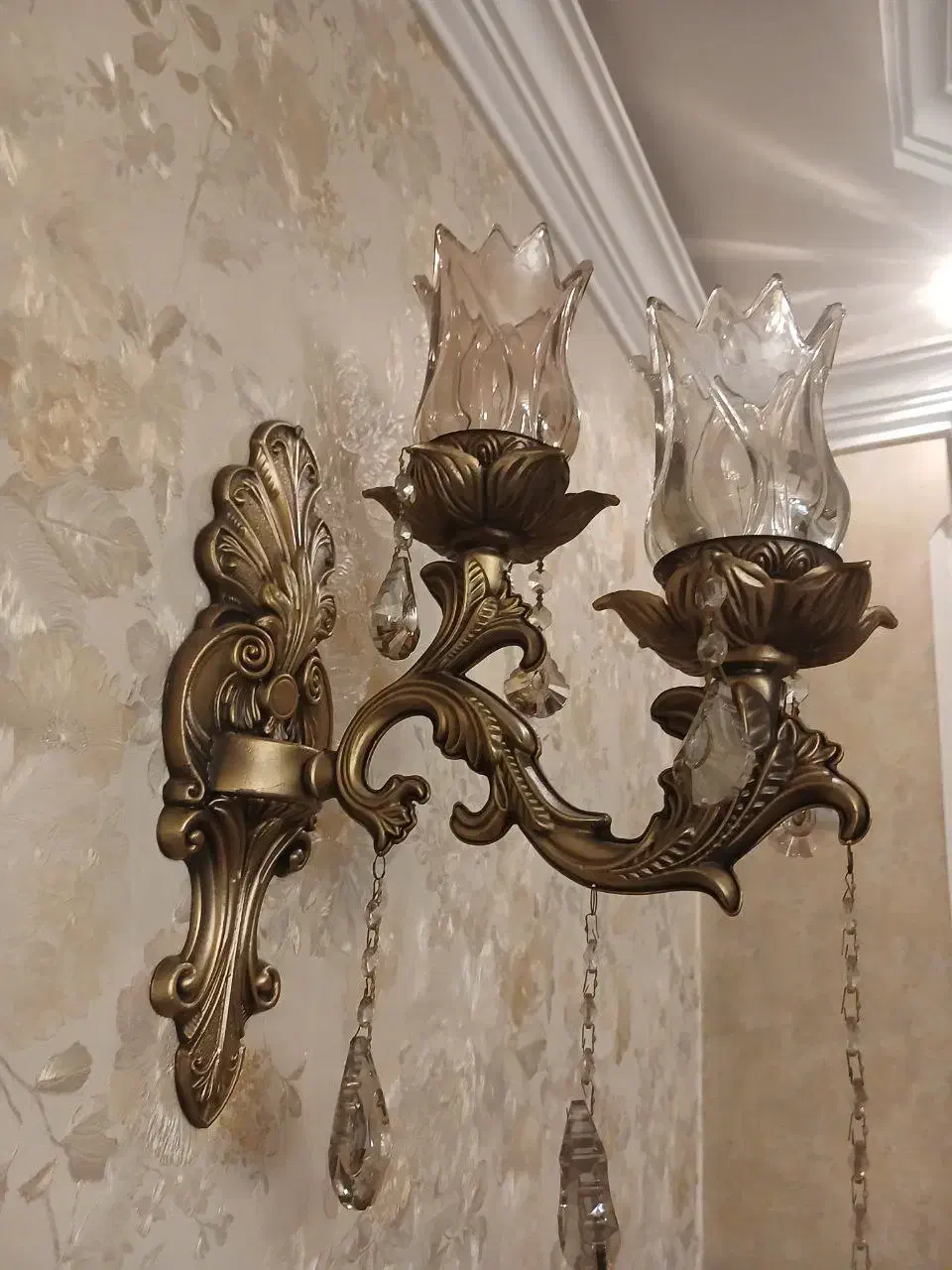 چراغ دیواری کلاسیک برنزی اصل (جفت) سالم و سنگین|لوستر و چراغ آویز|تهران, خانی آباد نو شمالی|دیوار