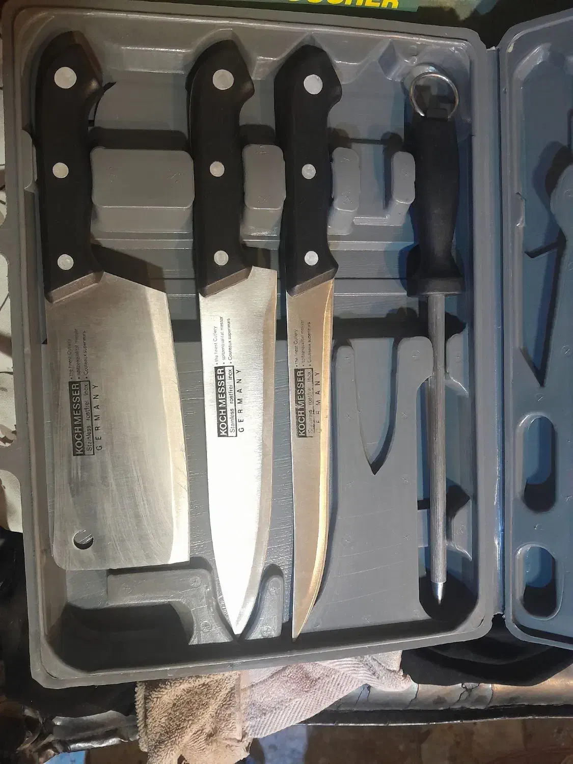 فروش ست چاقووساطوروتخته|ظروف پخت‌وپز|اسلام‌شهر, زرافشان|دیوار