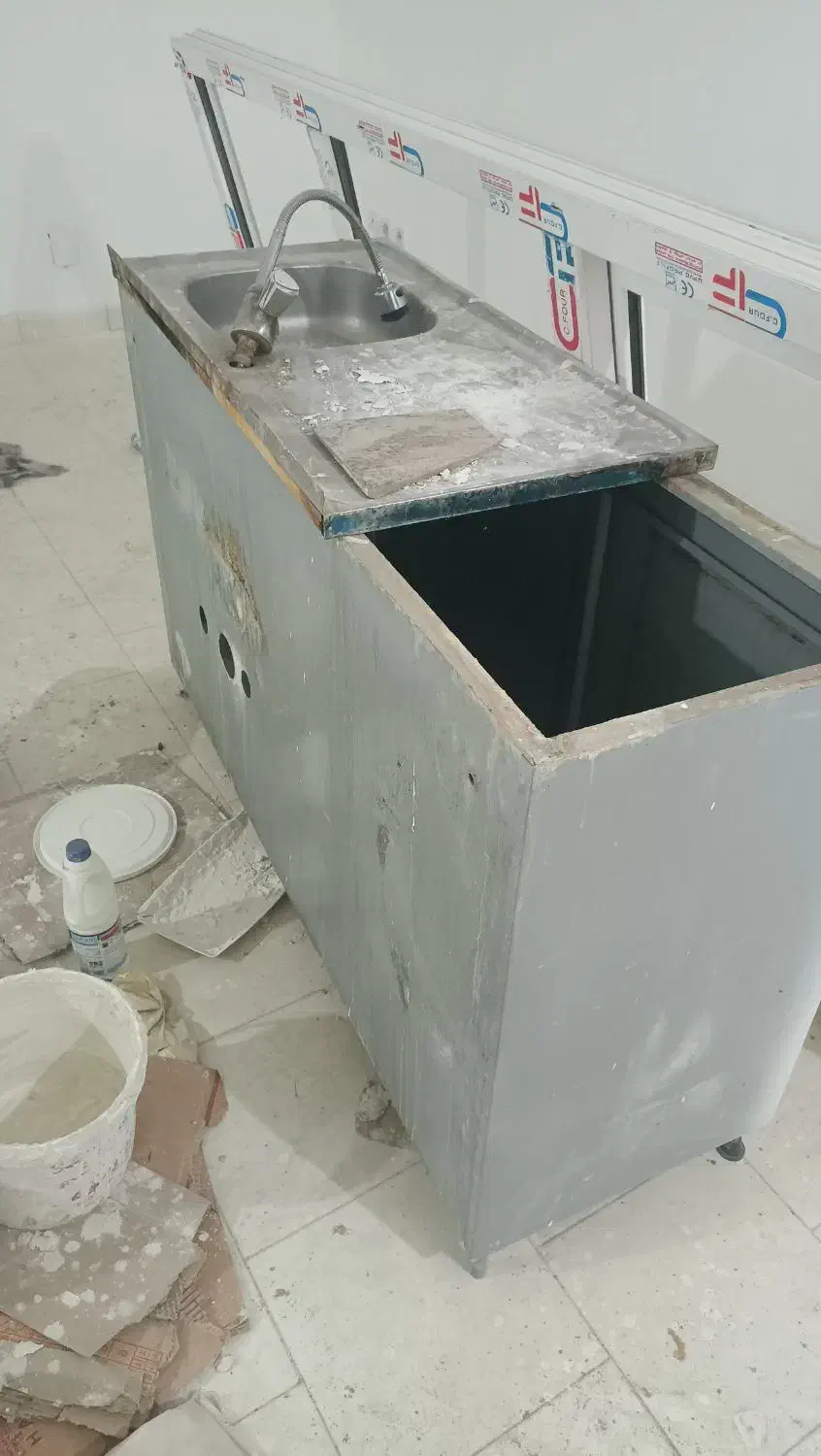 معاوضه این کمد فلزی یک و نیم متری با کمد یک متری|مصالح و تجهیزات ساختمان|شیراز, فرگاز|دیوار