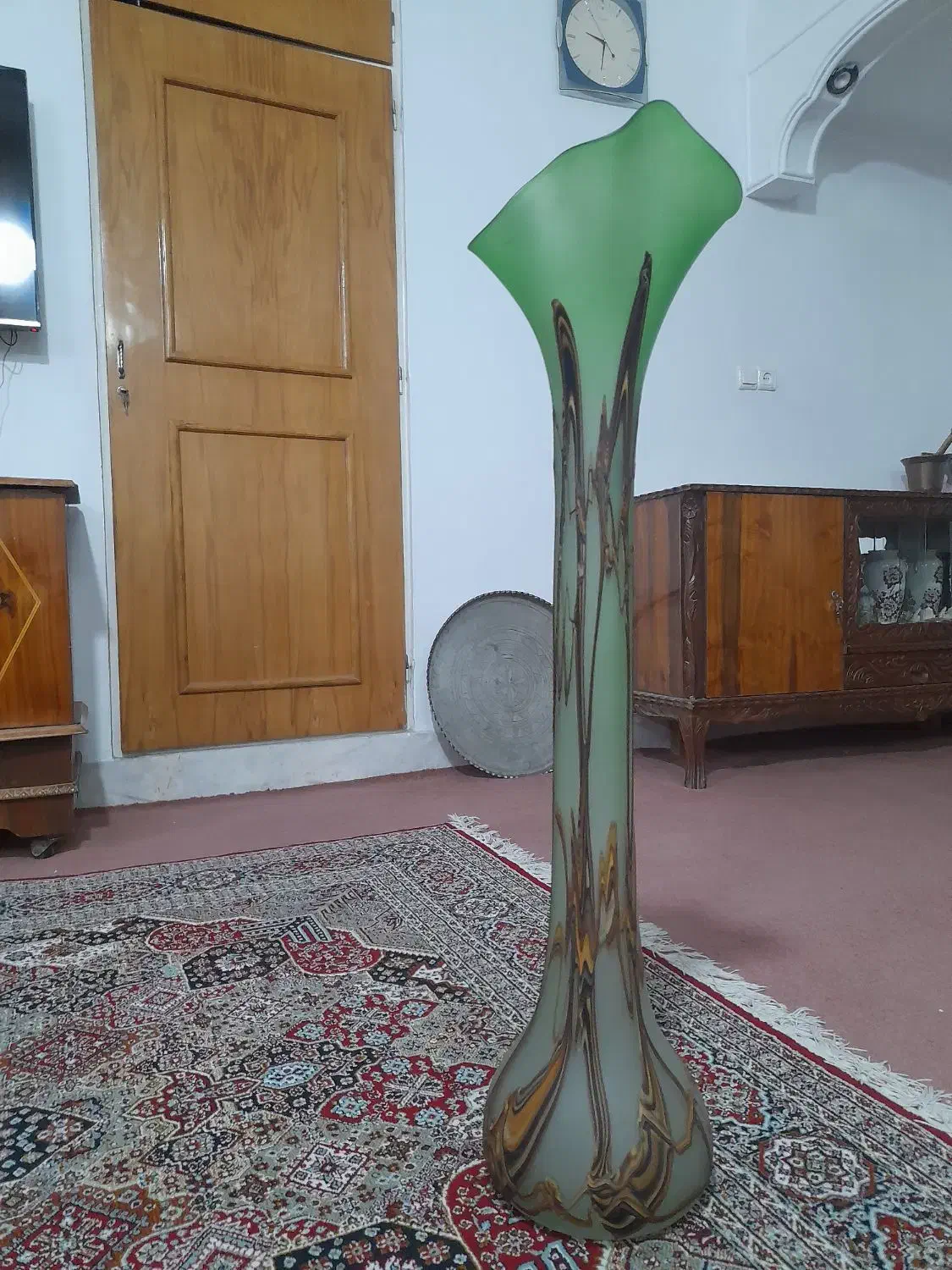 گلدان کنار سالنی قدیمی کار دست|کلکسیون اشیاء عتیقه|قم, آزادگان|دیوار