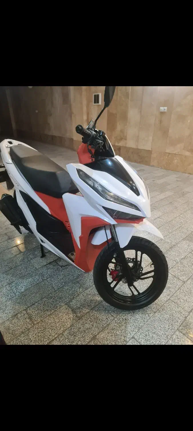 کلیک 150 مدل 1400 در حد اقساط|موتورسیکلت|قم, انسجام|دیوار