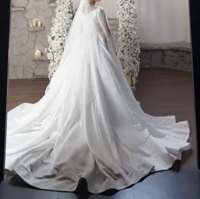 لباس عروس سوپر کلوش|لباس|خرمآباد, |دیوار