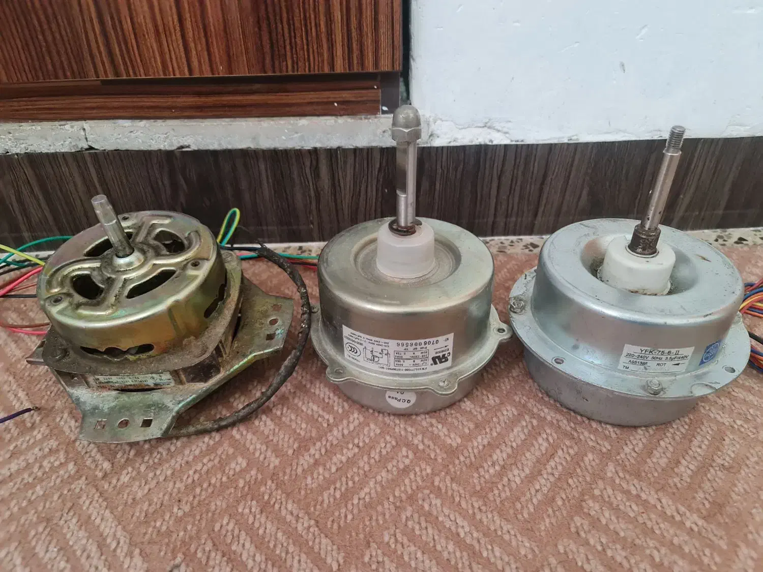 تعدادی موتور و سنباده زن|کولر گازی و فنکوئل|ایلام, |دیوار