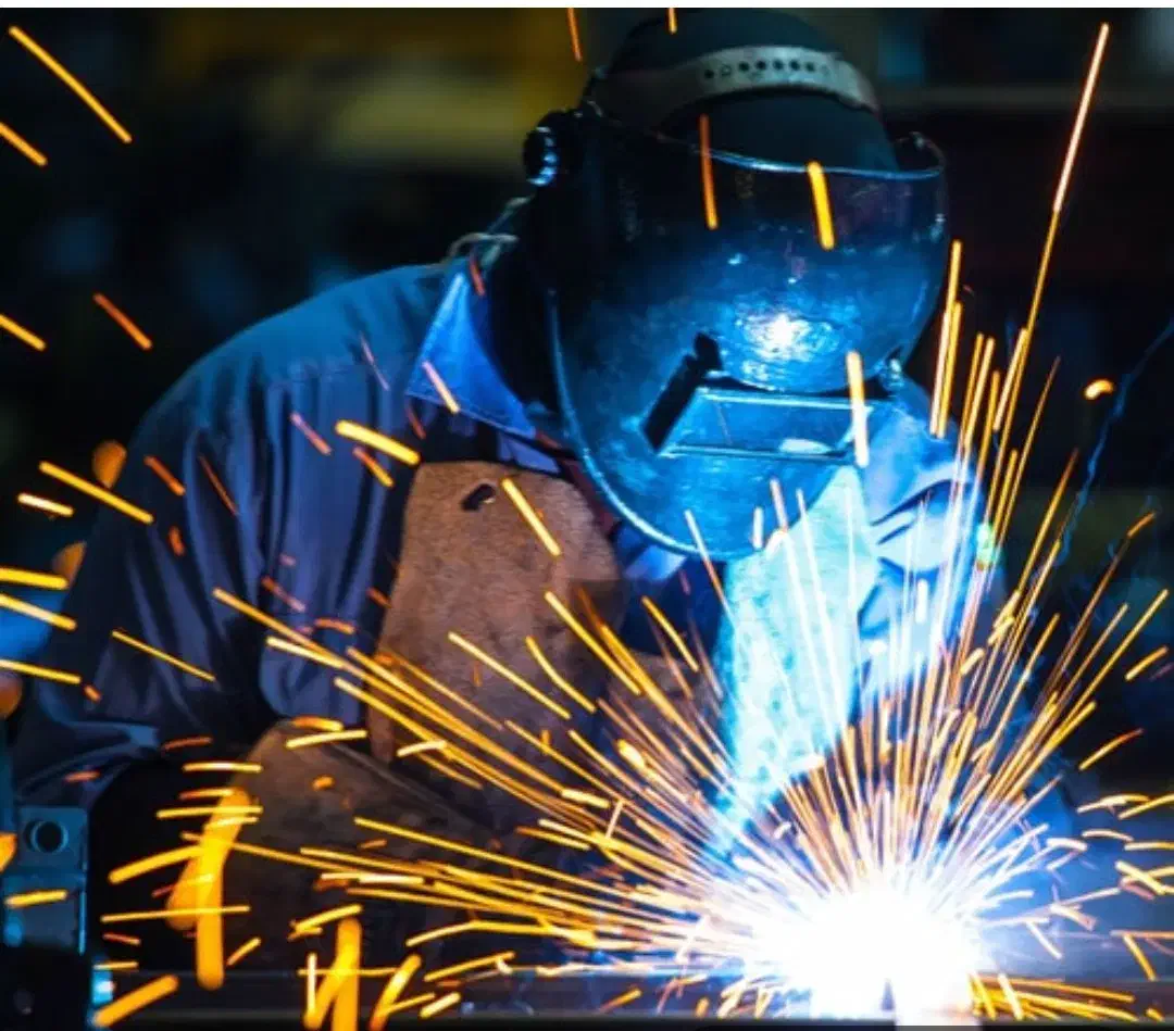 جوشکاری،لوله کشی اب،لوله کشی گاز،تعمیر ابگرمکن|خدمات پیشه و مهارت|شیراز, میانرود|دیوار