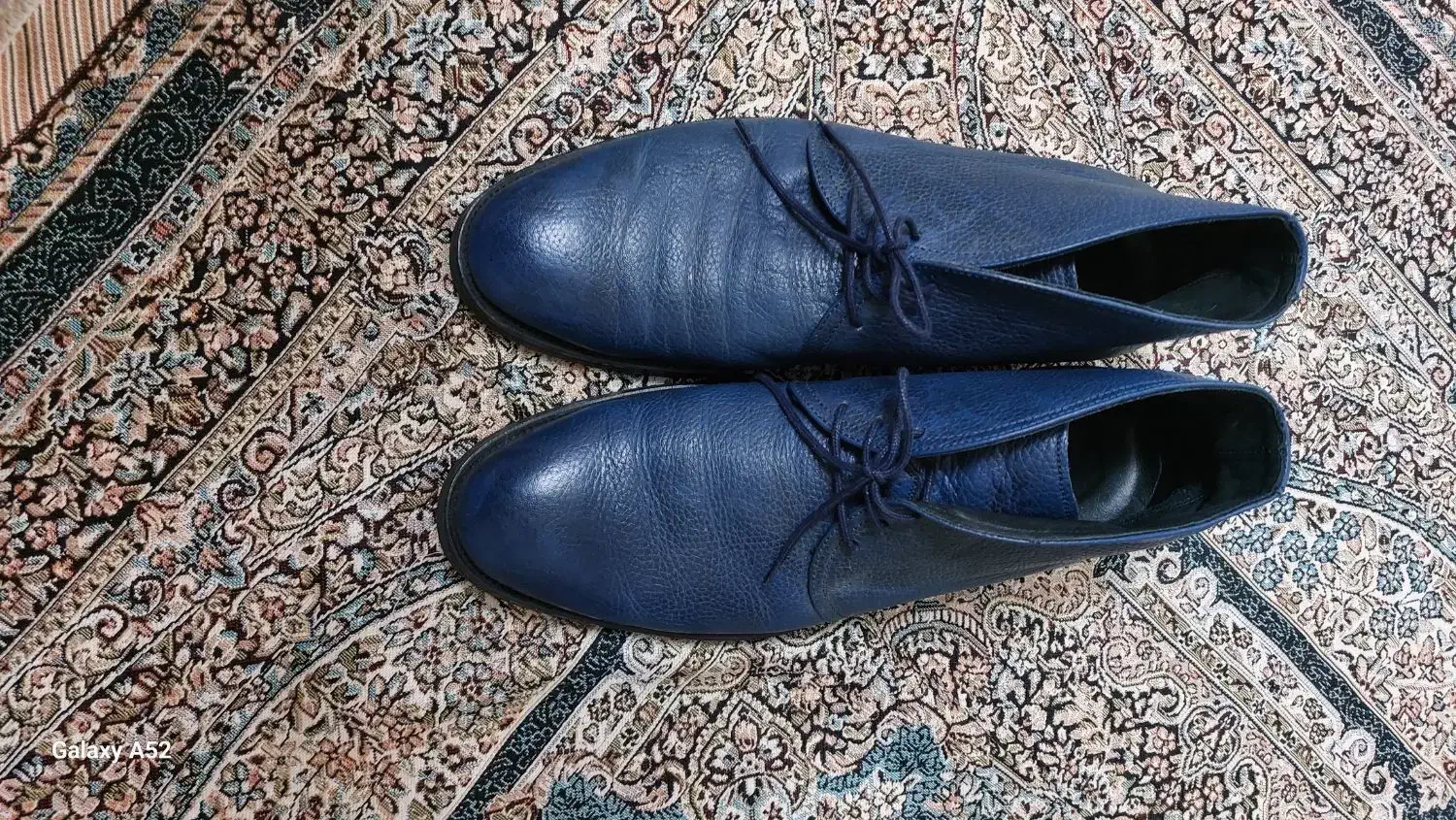 کفش|کیف، کفش، کمربند|قم, سرحوض|دیوار