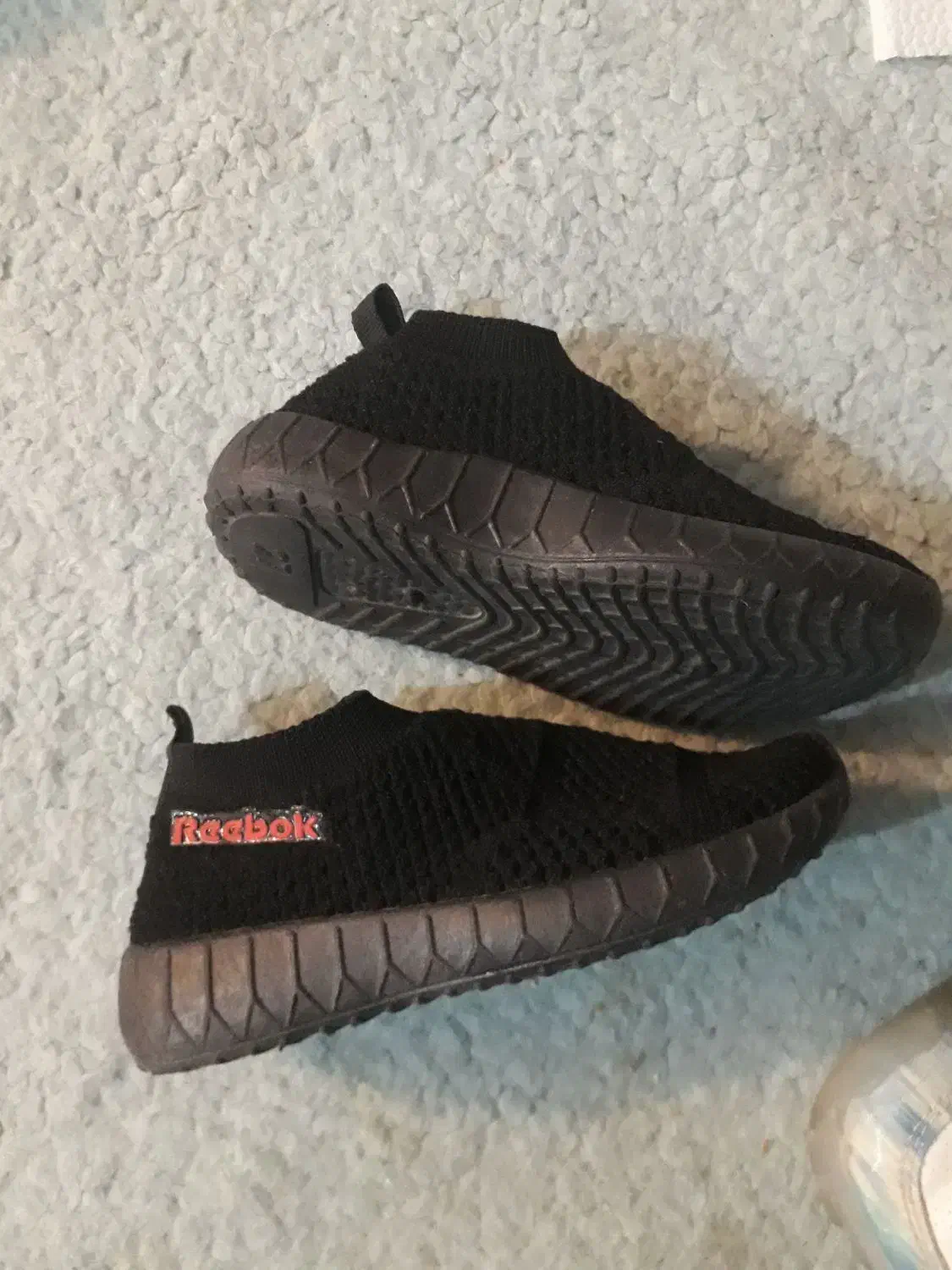 دو جفت کفش کودک سه ساله|کفش و لباس بچه|دامغان, |دیوار