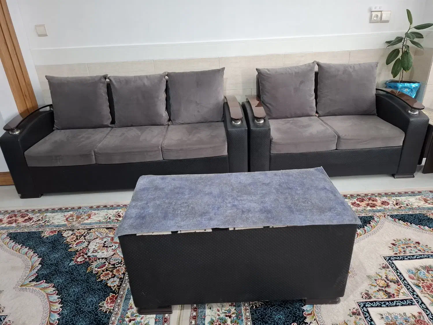 مبل  راحتی ۷نفره|مبلمان خانگی و میز عسلی|نظرآباد, نظرآباد|دیوار