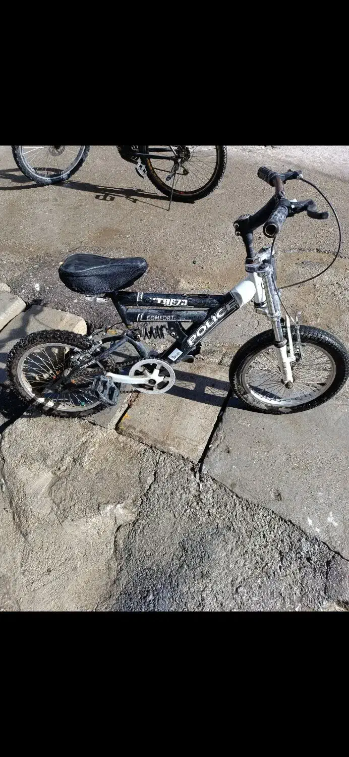 یک عدد دوچرخه پلیس2023 ۱۶ فوق العاده تمیز|دوچرخه، اسکیت، اسکوتر|بروجرد, |دیوار