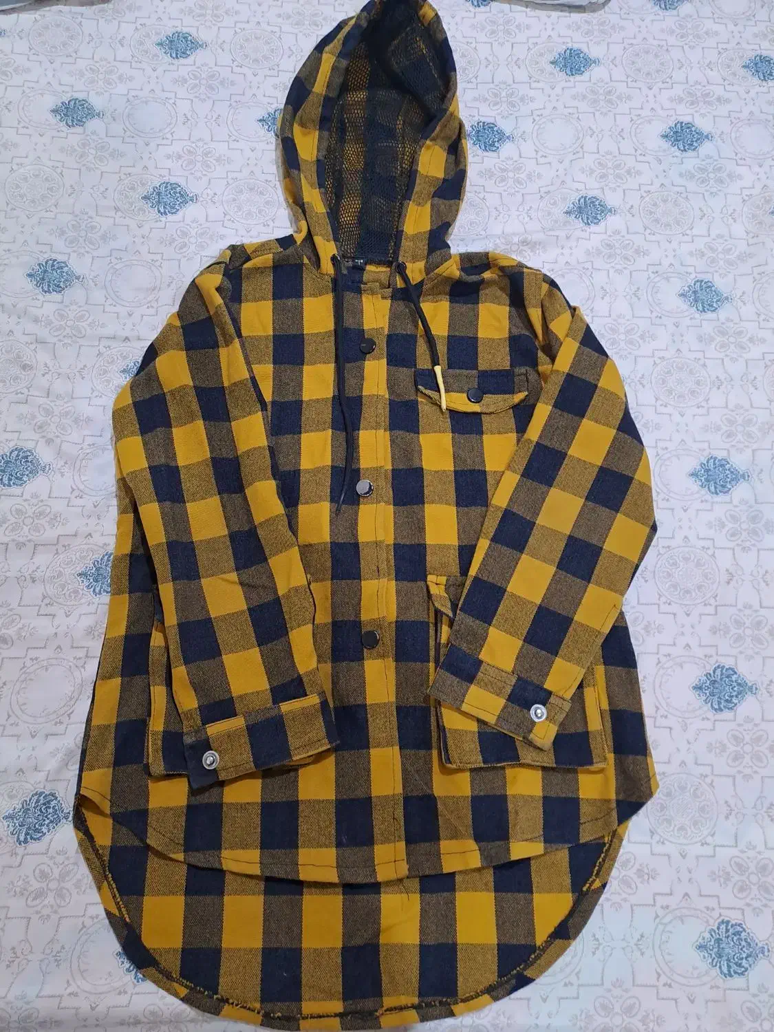 لباس پاییزه|کفش و لباس بچه|مسجد سلیمان, |دیوار