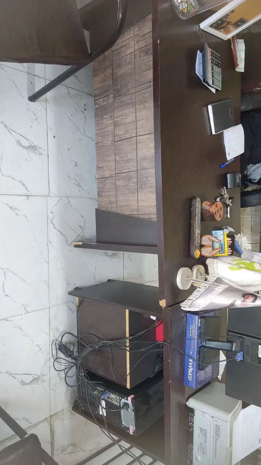 میز و صندلی|صندلی و نیمکت|سیرجان, |دیوار