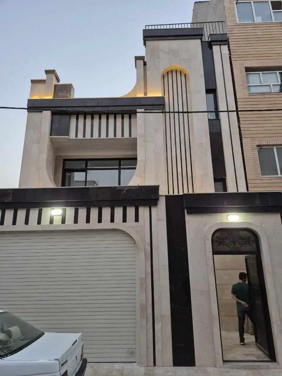 فروش خانه ویلایی ۲۶۵ متری ۴ خوابه در زنبیل آباد|فروش خانه و ویلا|قم, زنبیل آباد|دیوار