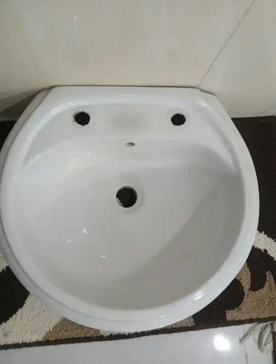 روشویی کامل بدون شیر|لوازم سرویس بهداشتی|کرج, کوی زنبق|دیوار