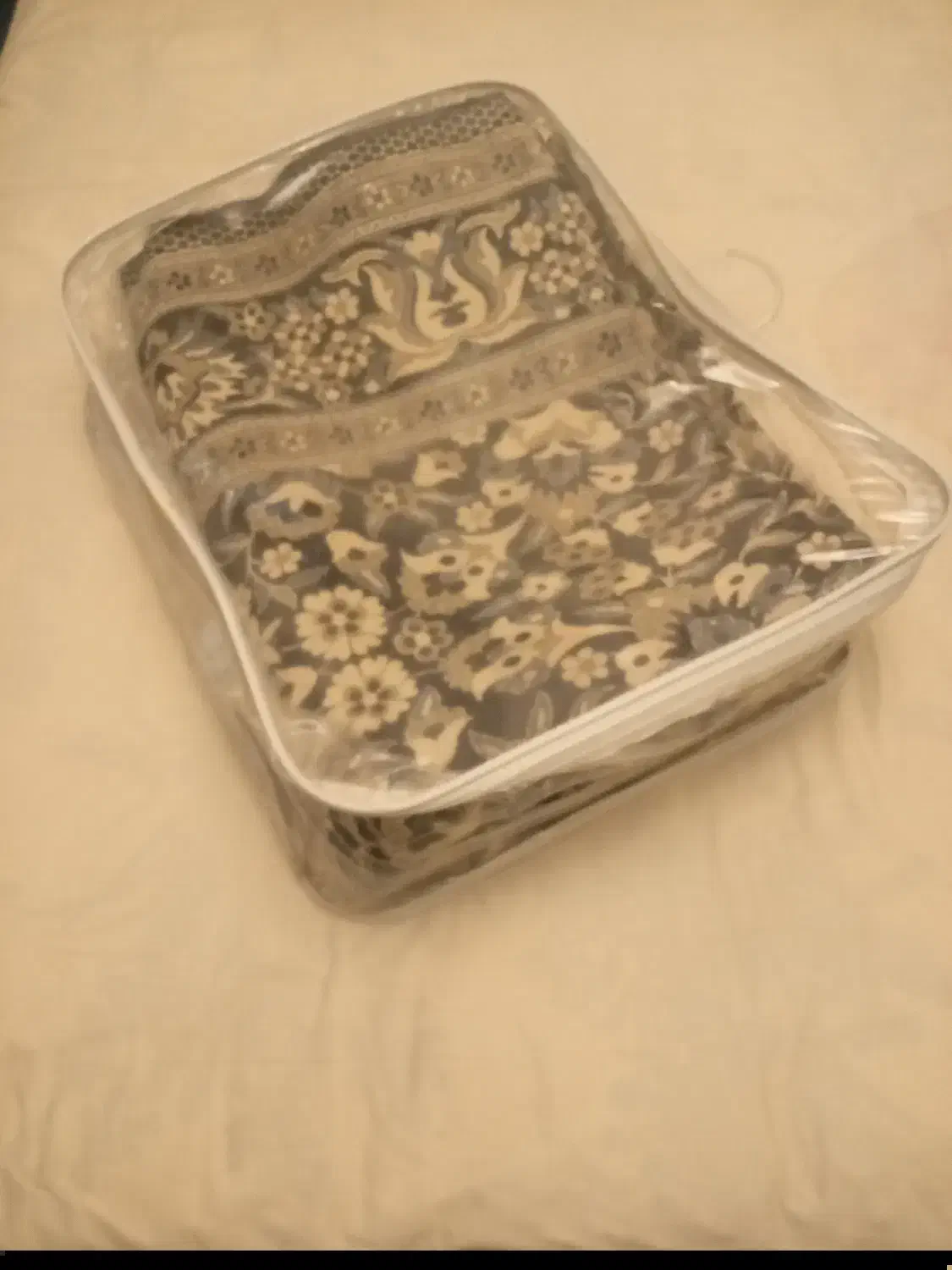 رو فرشی زرین یزد|روفرشی|تهران, ستارخان|دیوار