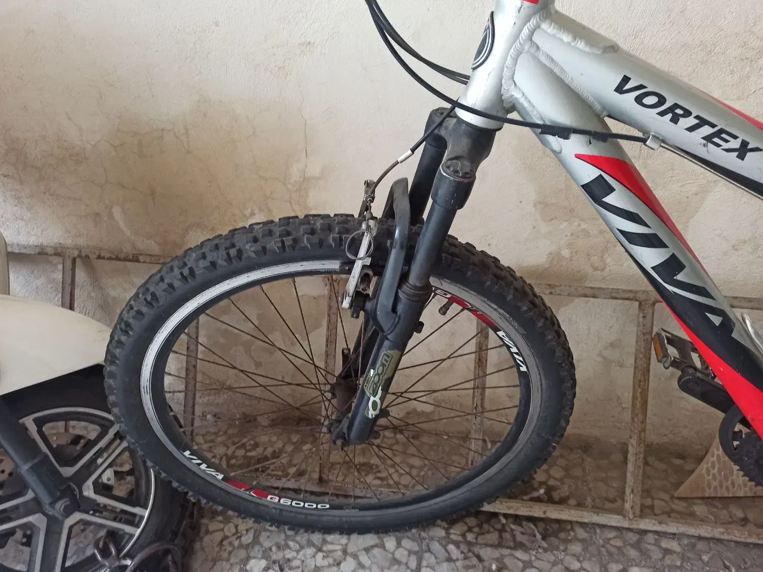 دوچرخه بیست و چهار مارک وی وا، اصل کرخ|دوچرخه، اسکیت، اسکوتر|رشت, لاکانی|دیوار