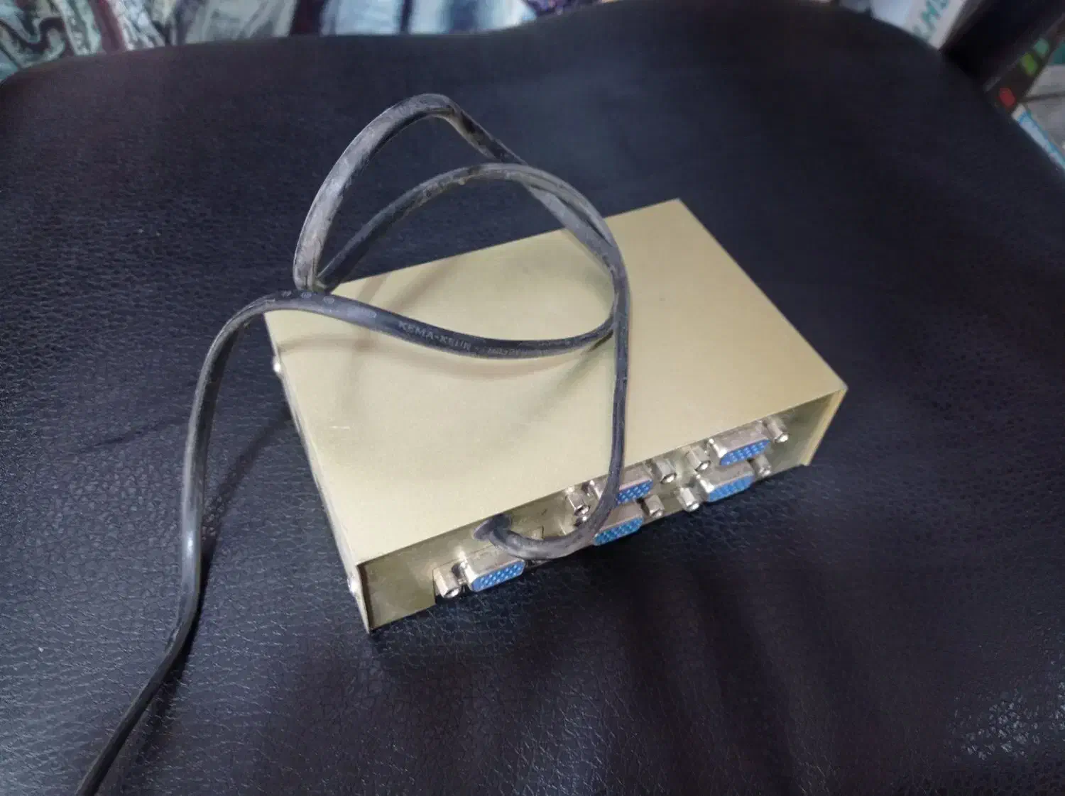 اسپلیتر وی جی ای چهار پورت|قطعات و لوازم جانبی رایانه|خرمآباد, |دیوار