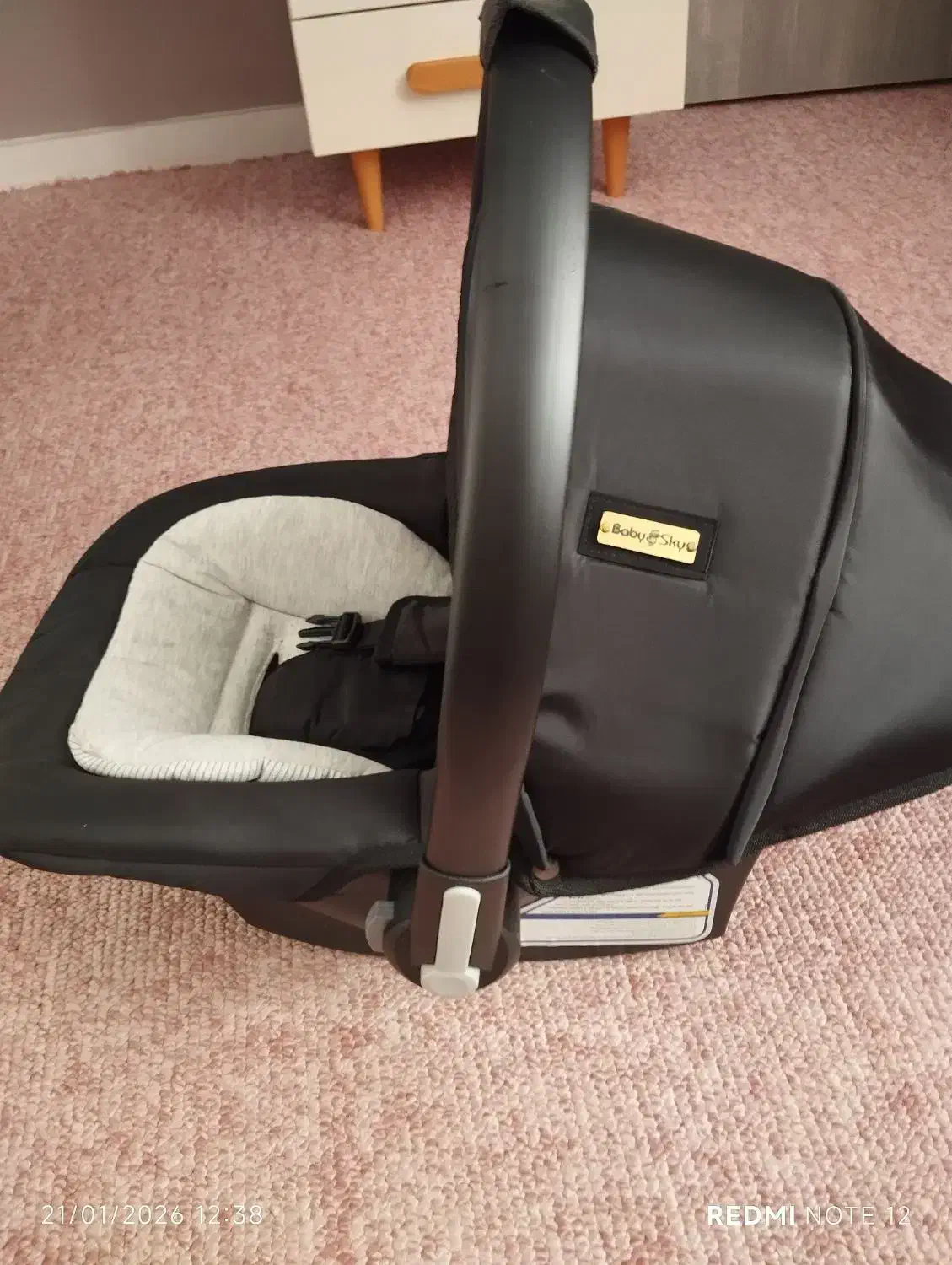 کریر|اسباب و اثاث بچه|رودسر, |دیوار