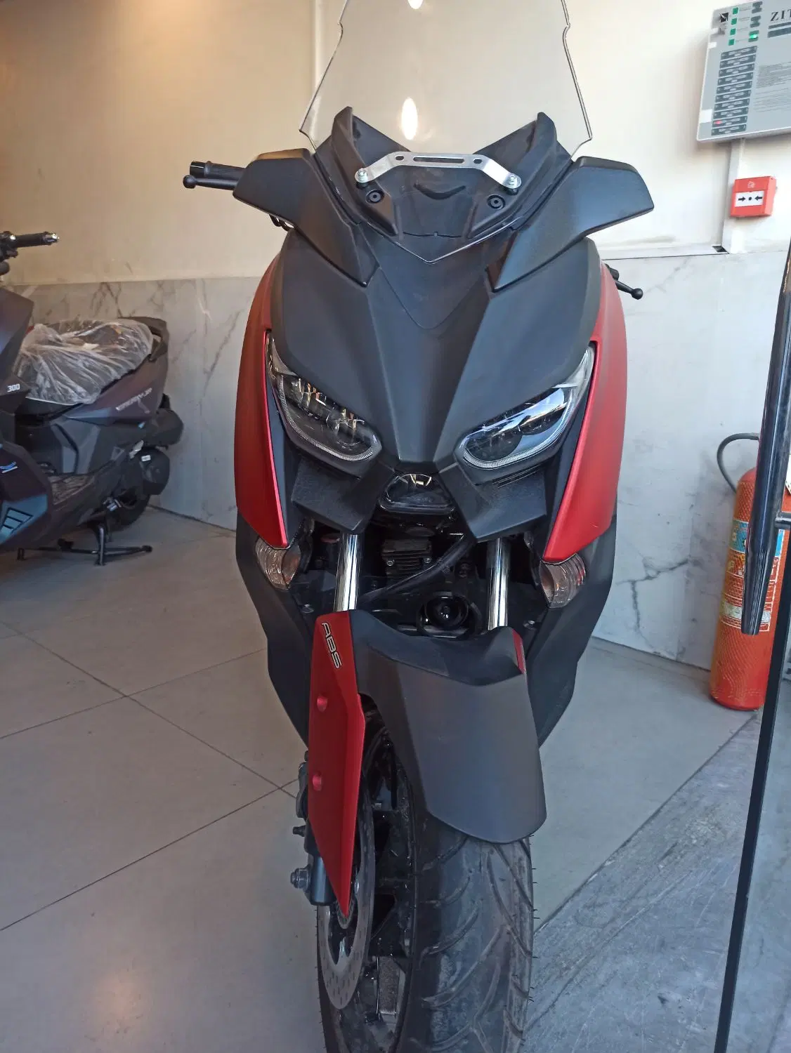 X MAX 1405|موتورسیکلت|تهران, تهراننو|دیوار