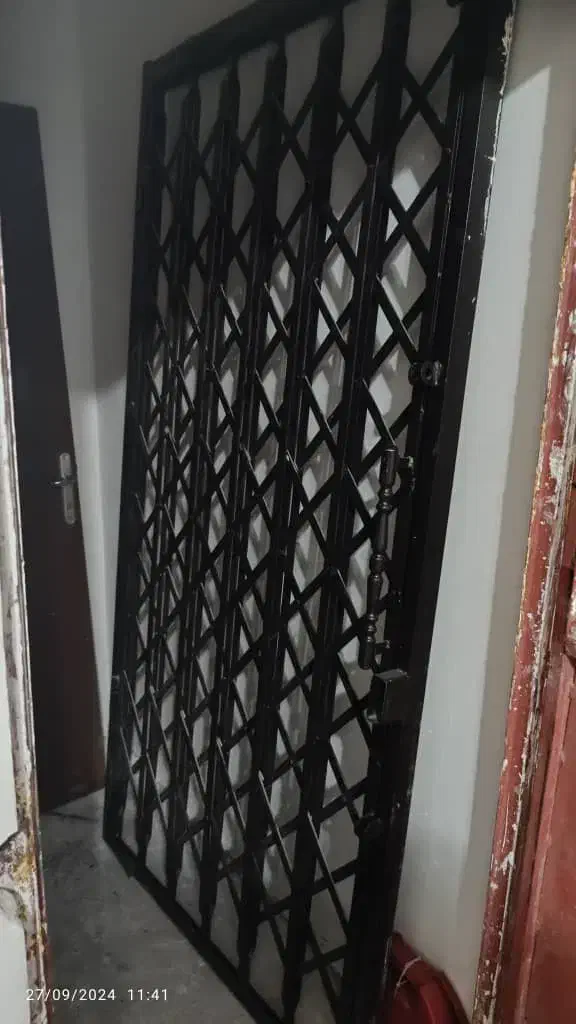 درب آکاردئونی|مصالح و تجهیزات ساختمان|پرند, فاز ۴|دیوار