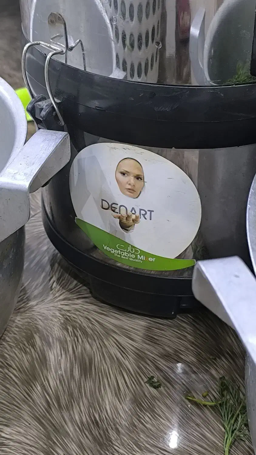 سبزی خوردن|خردکن، آسیاب، غذاساز|اهواز, کوی باهنر|دیوار