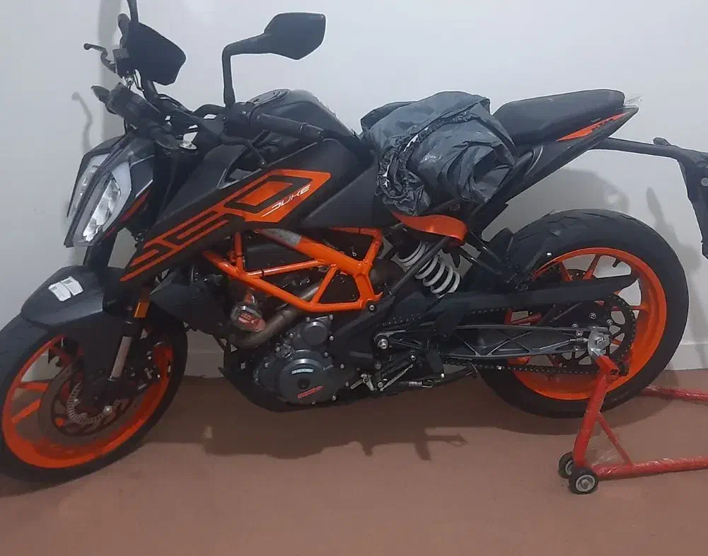 ktm دوک ۲۵۰ ABS|موتورسیکلت|تهران, باغ فیض|دیوار
