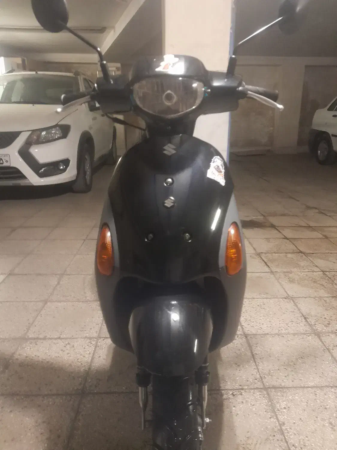 پاکشتی لتس4|موتورسیکلت|ری, شهادت|دیوار