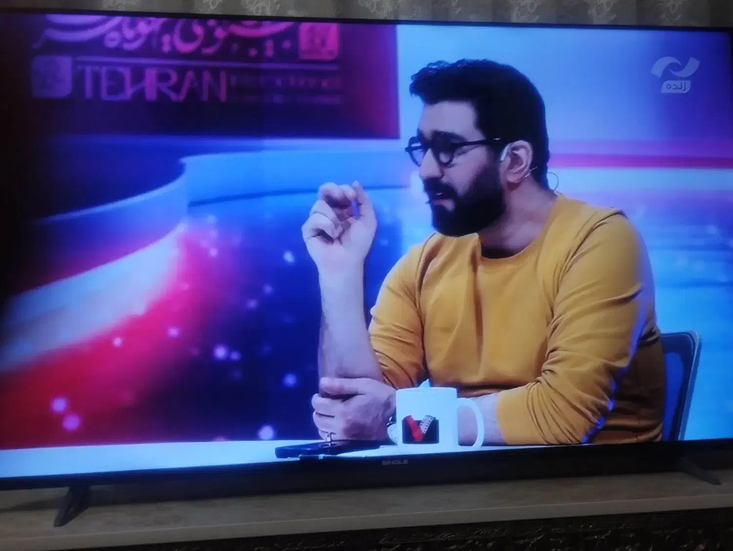 تلویزیون 50 ال ای دی معمولی|تلویزیون و پروژکتور|پرند, فاز ۴|دیوار