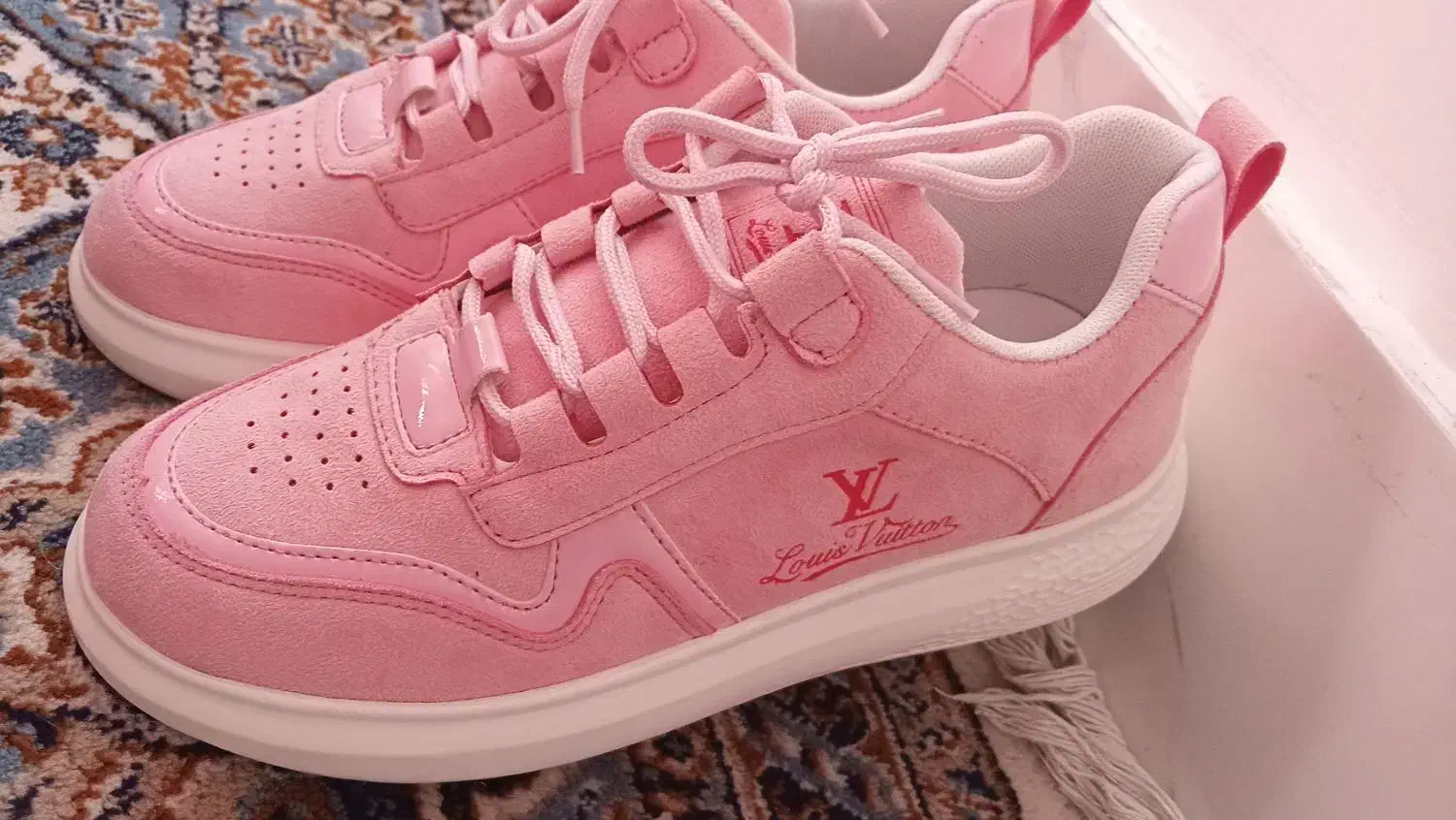 کفش دخترانه، نو،|کیف، کفش، کمربند|گالیکش, |دیوار