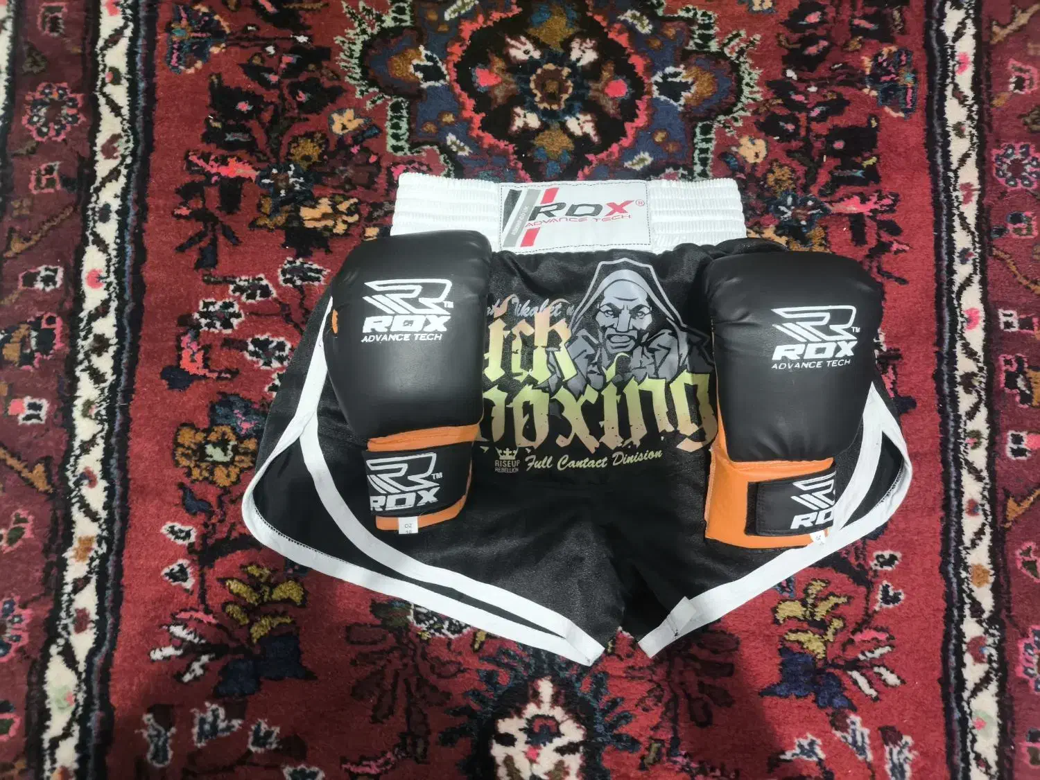 ست شورت و دستکش بوکس|تجهیزات ورزشی|تبریز, |دیوار