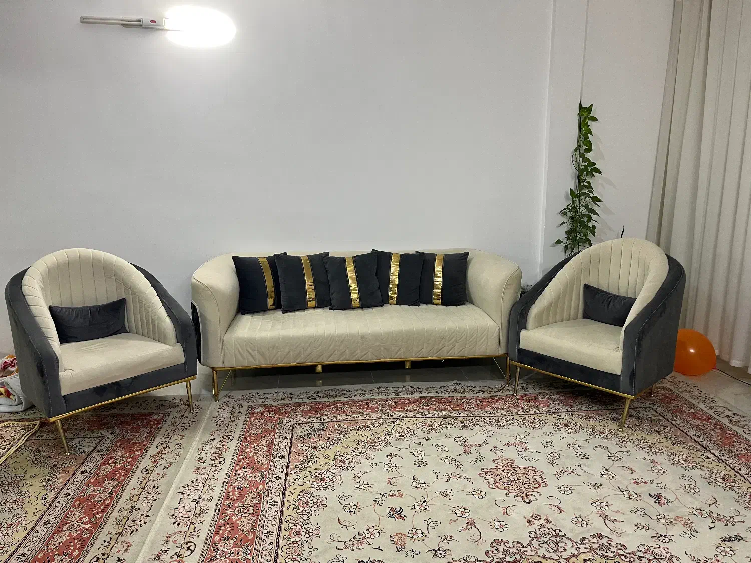 مبل ۵ نفره نیم ست|مبلمان خانگی و میز عسلی|مشهد, امیریه|دیوار