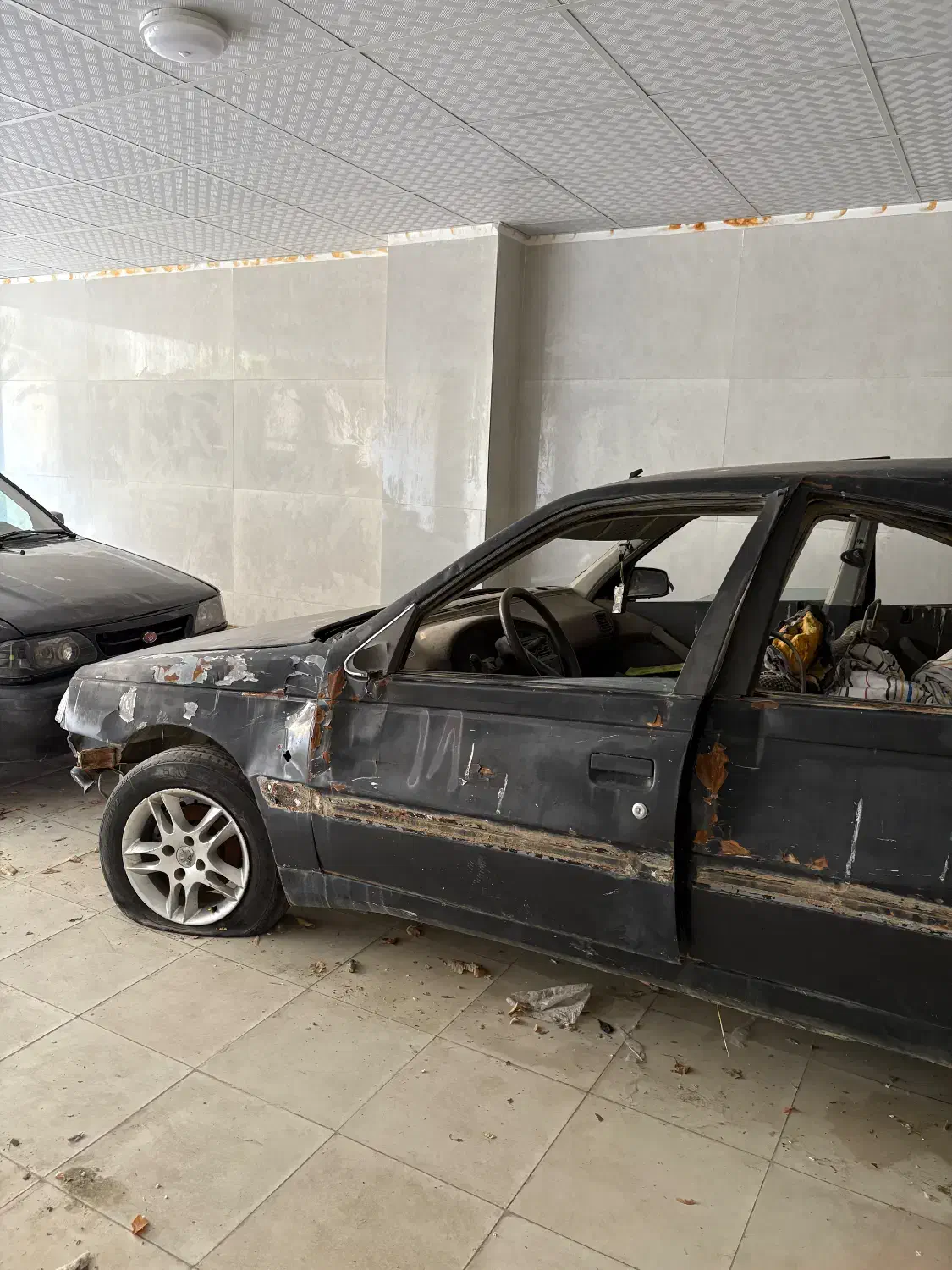 پژو405مدل83تصادفی قیمت مفت|خودرو سواری و وانت|سنندج, |دیوار