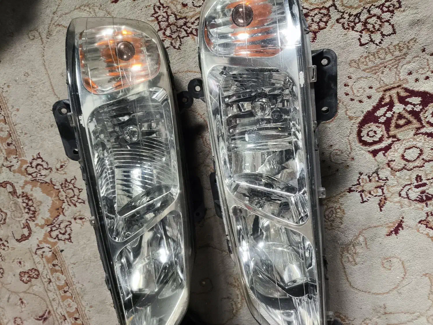 چراغ عقب و جلو پرشیا|قطعات یدکی و لوازم جانبی|تهران, مینای شمالی (مخبر)|دیوار