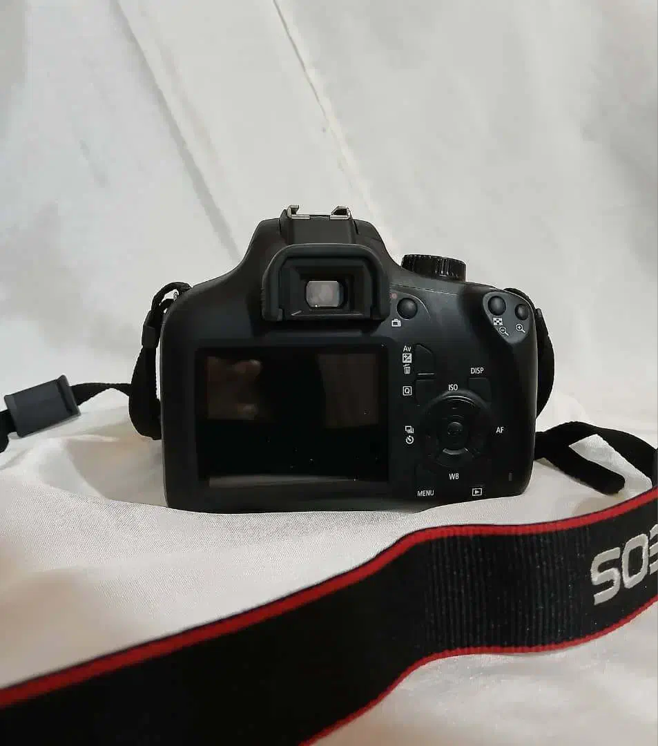 فروش دوربین عکاسی کانن D4000|دوربین عکاسی و فیلمبرداری|چالوس, |دیوار