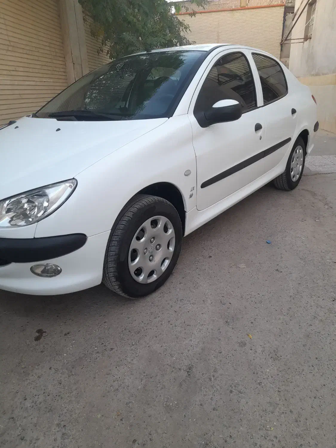 پژو ۲۰۶Sd مدل ۱۳۹۹|خودرو سواری و وانت|قم, حاج زینل|دیوار