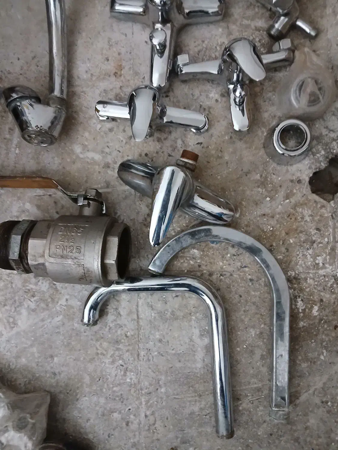 شیر آلات اهرمی نو ودرحدنو شیرفلکه گازی ۶|لوازم سرویس بهداشتی|ری, علایین|دیوار