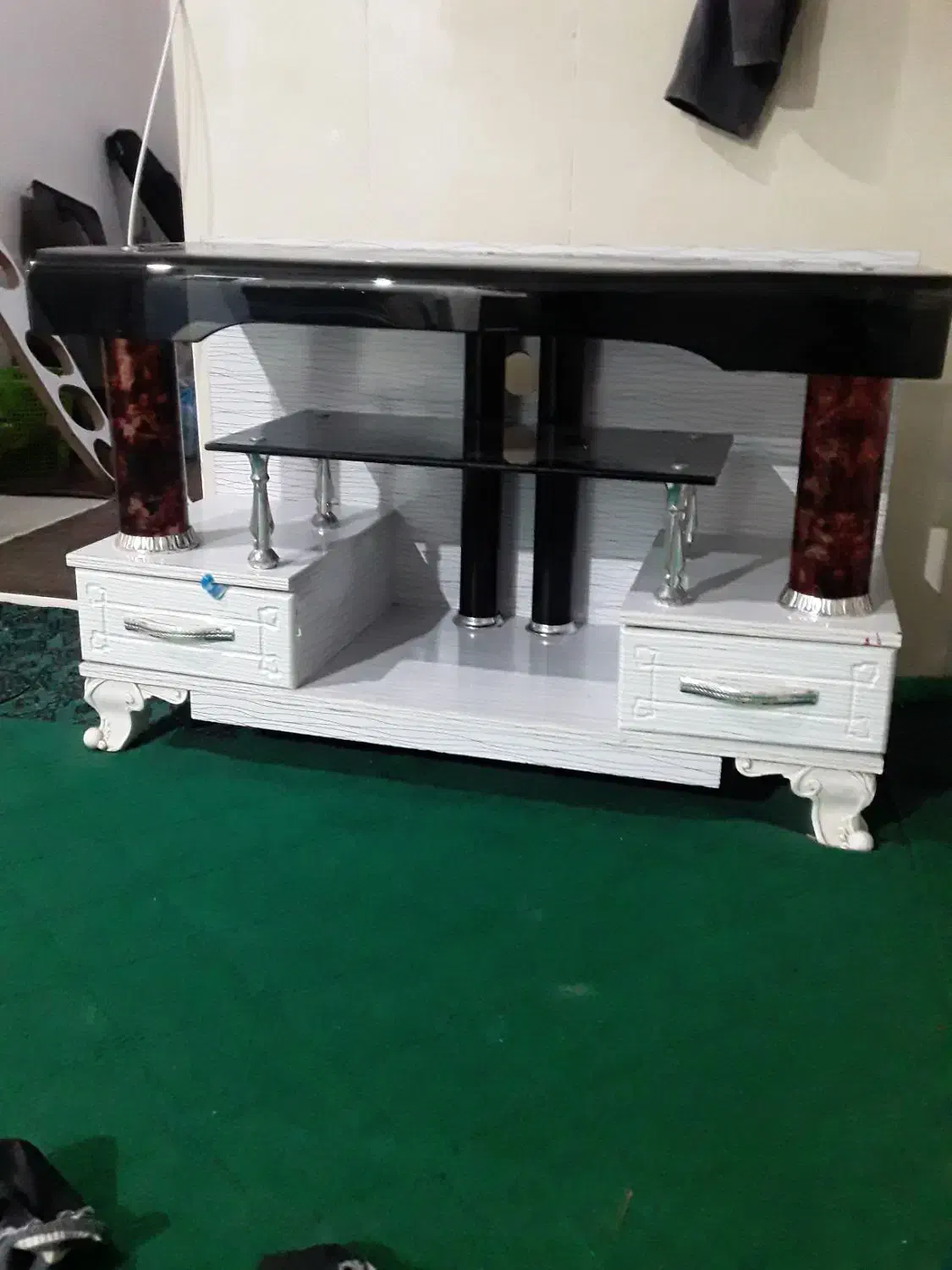 میز تلویزیون خیلی شیک|میز تلویزیون|ارومیه, |دیوار